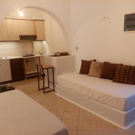 Naxos City Little Yard Studios & Apartments #6 מראה חיצוני תמונה