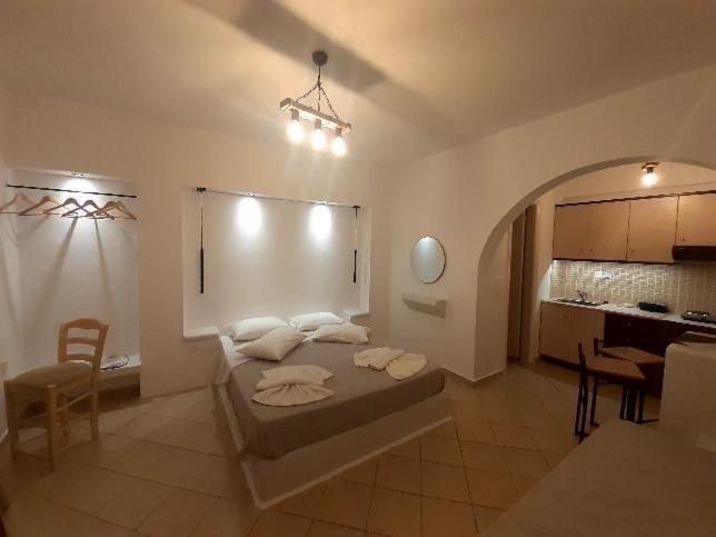 Naxos City Little Yard Studios & Apartments #6 מראה חיצוני תמונה